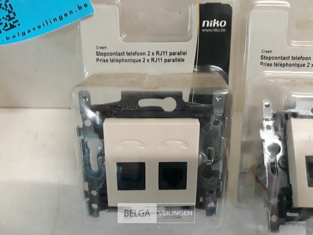 2 x niko inbouw stopcontact telefoon 2xrj11 cream - afbeelding 3 van  3
