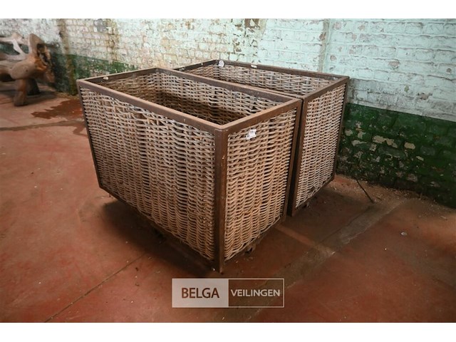 2 x rieten mand op wielen - afbeelding 1 van  5