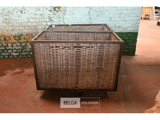 2 x rieten mand op wielen - afbeelding 3 van  5