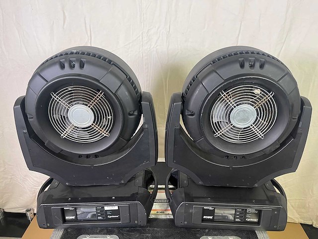 2 x robe robin cyclone (24x15w rgbw/8°-63°/integrated fan) - afbeelding 6 van  10
