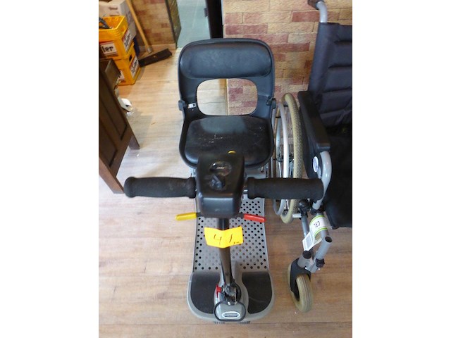 2 x scootmobiel en rolstoel - afbeelding 4 van  4