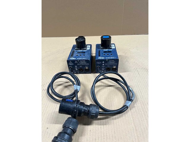 2 x showtec dimmer 1x2kw single 10a xlr5/schuko (no fader) - afbeelding 1 van  3