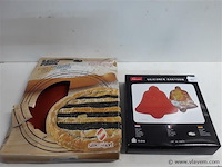 2 x siliconen bakvorm 1 x taart + 1 x klok - afbeelding 1 van  2