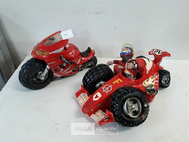 2 x spaarpot crash 1 x motor + 1 x race-auto - afbeelding 1 van  3