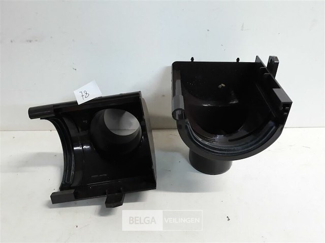 2 x spruitstuk links 125mm bruin pvc regenafvoer - afbeelding 1 van  3