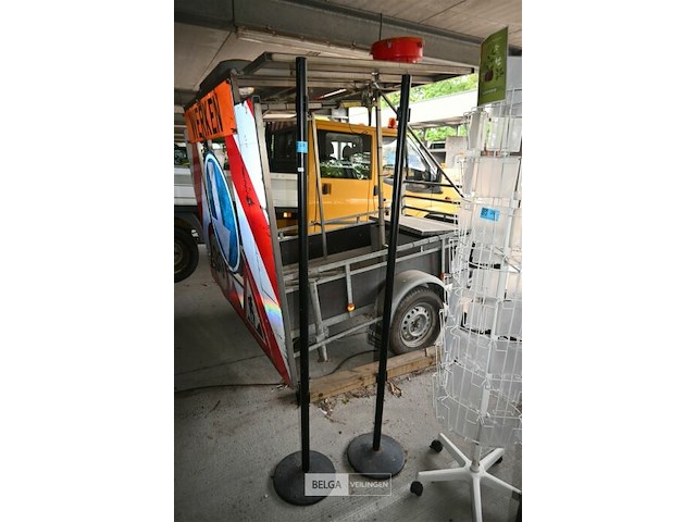 2 x staander met zware voet - afbeelding 1 van  4