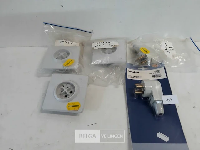 2 x stekker + 3 x stopcontact 380v/16a 4p - afbeelding 2 van  3