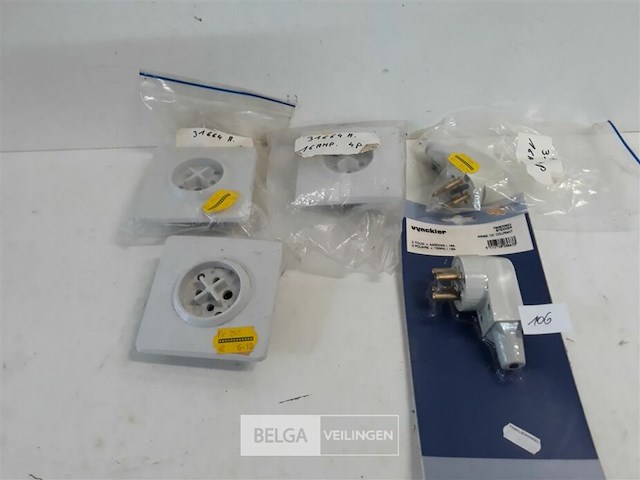 2 x stekker + 3 x stopkontact 380v/16a 4p - afbeelding 1 van  3