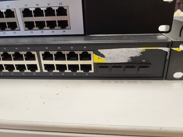 2 x switch - afbeelding 3 van  4
