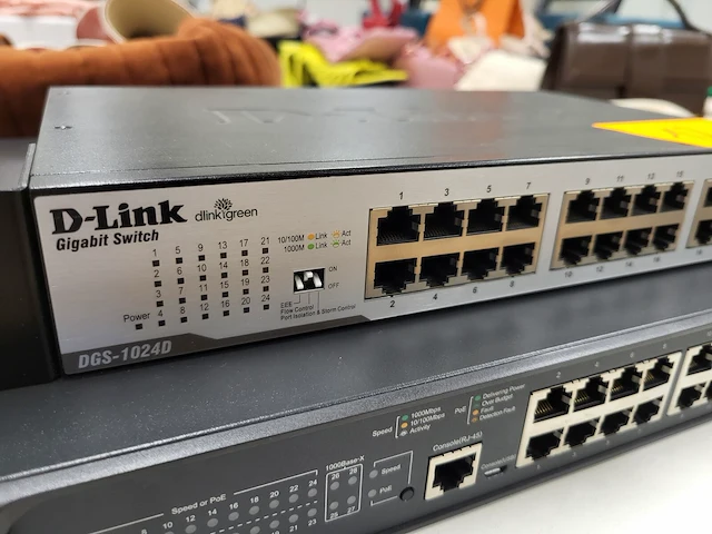 2 x switch - afbeelding 4 van  4