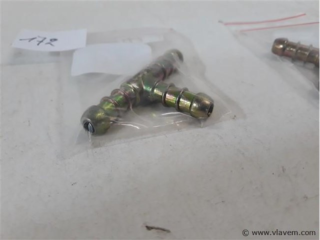 2 x t-stuk 8mm voor gas of drukslang - afbeelding 2 van  2