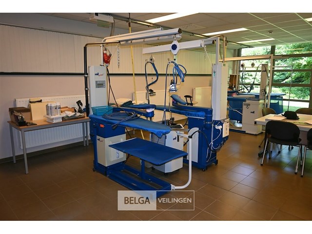 2 x veit strijktafel + stroomgroep - afbeelding 1 van  8