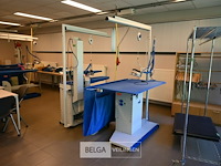 2 x veit strijktafel + stroomgroep