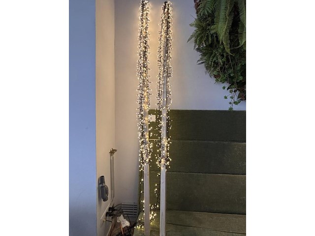 2 x verlichting op houten balk - afbeelding 1 van  1