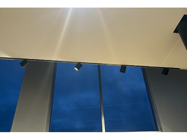 2 x verlichtingsarmatuur + spots - afbeelding 2 van  4