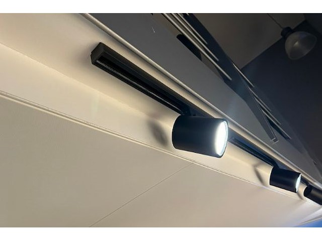 2 x verlichtingsarmatuur + spots - afbeelding 4 van  4