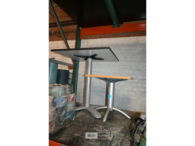 2 x vierkant tafeltje - afbeelding 1 van  4