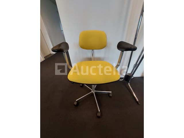 2 x vintage bureaustoelen fritz hansen kevi - design jörgen rasmussen - afbeelding 2 van  4