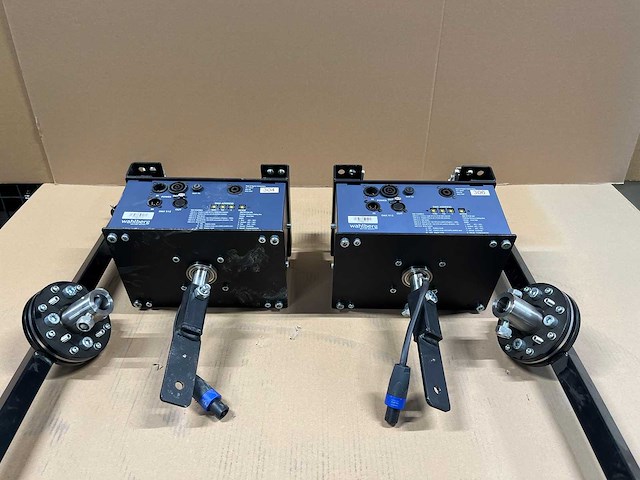 2 x wahlberg dmx rotator n°281 w/power w/vertical bar - afbeelding 1 van  8