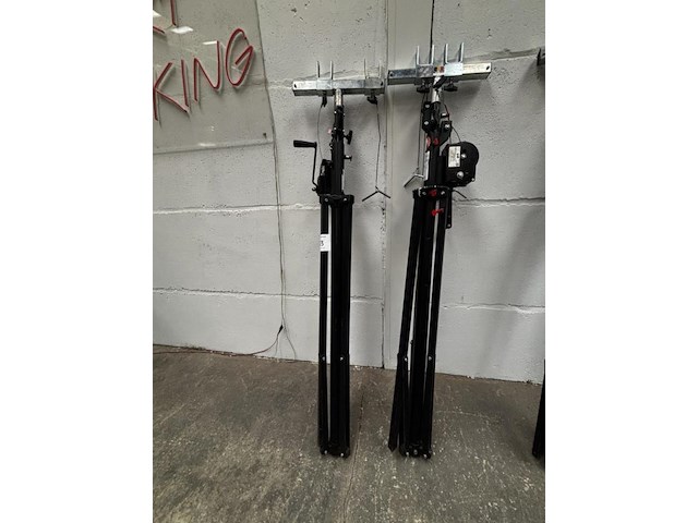2 x wind-up lichtstatief jbsystems - afbeelding 1 van  5