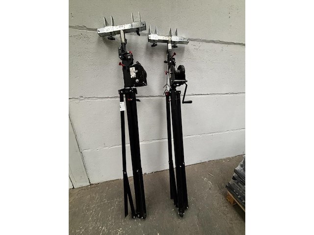 2 x wind-up lichtstatief jbsystems - afbeelding 1 van  5