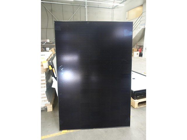 2 x zonnepaneel sunpower p3 370 fb (740 wp) - afbeelding 1 van  3