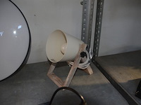 2 zwarte lusters, plafondlamp , tafellamp - afbeelding 5 van  6