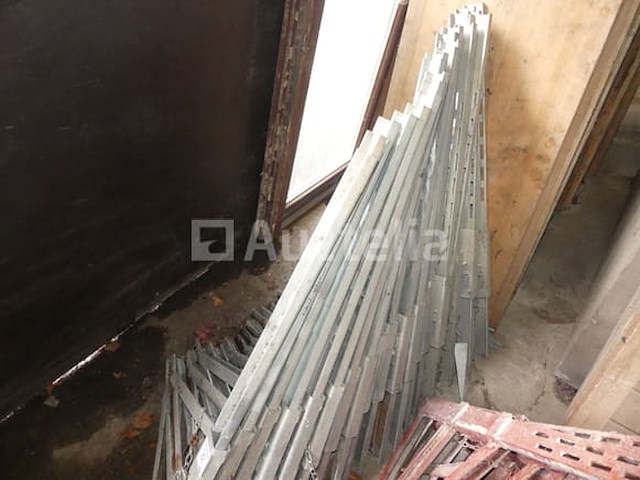 20 bekistingsboeien - afbeelding 1 van  3