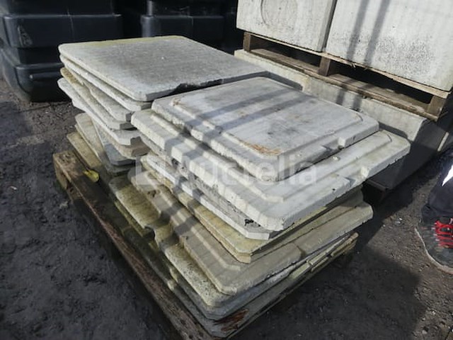 20 betonnen afdekkingen voor inspectieruimtes - afbeelding 3 van  5