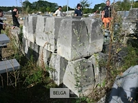 ± 20 betonnen blokken - afbeelding 4 van  5
