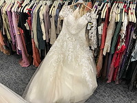 20 bruidsjurken demetrios (totaalprijs) - afbeelding 36 van  46