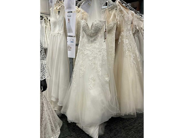 20 bruidsjurken demetrios (totaalprijs) - afbeelding 34 van  46