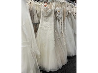 20 bruidsjurken demetrios (totaalprijs) - afbeelding 43 van  46