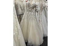 20 bruidsjurken demetrios (totaalprijs) - afbeelding 44 van  46