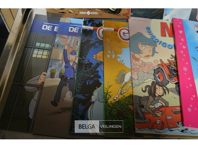 ±20 div stripverhalen - afbeelding 5 van  6