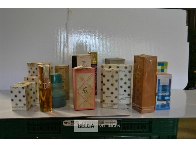 ±20 div. vintage parfum - afbeelding 1 van  5