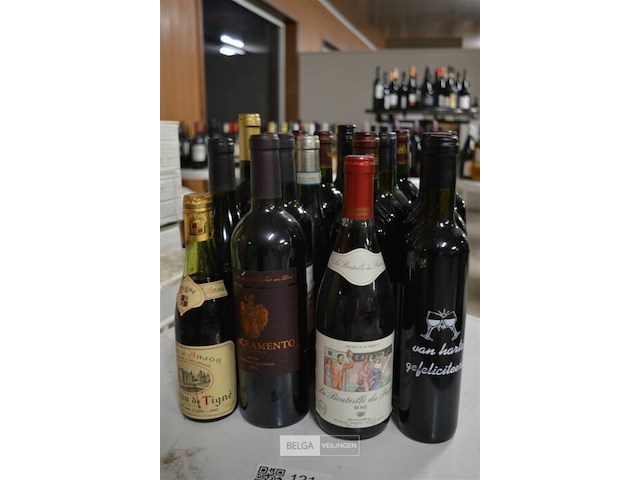 ±20 flessen diverse wijnsoorten - afbeelding 2 van  4