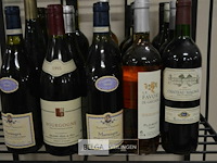 ±20 flessen diverse wijnsoorten - afbeelding 2 van  4