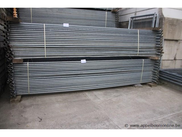 20 herrashekken plus 50 betonvoeten - afbeelding 1 van  3