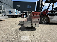 ± 20 houten loopplanken - afbeelding 3 van  3