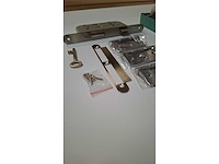 20 inox sloten + 60 inox scharnieren - afbeelding 3 van  3