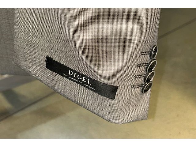 20 kostuums - afbeelding 2 van  8