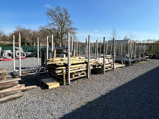 20 metalen rekken/palletten - afbeelding 1 van  6