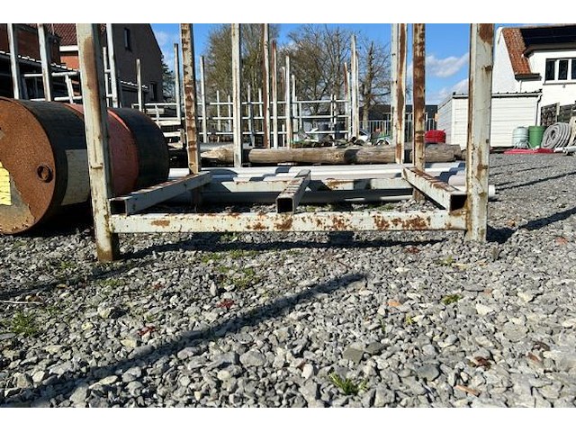 20 metalen rekken/palletten - afbeelding 3 van  6
