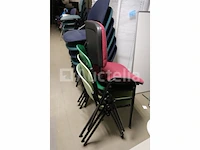 20 ongelijke stoelen - afbeelding 1 van  5