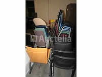 20 ongelijke stoelen - afbeelding 3 van  7