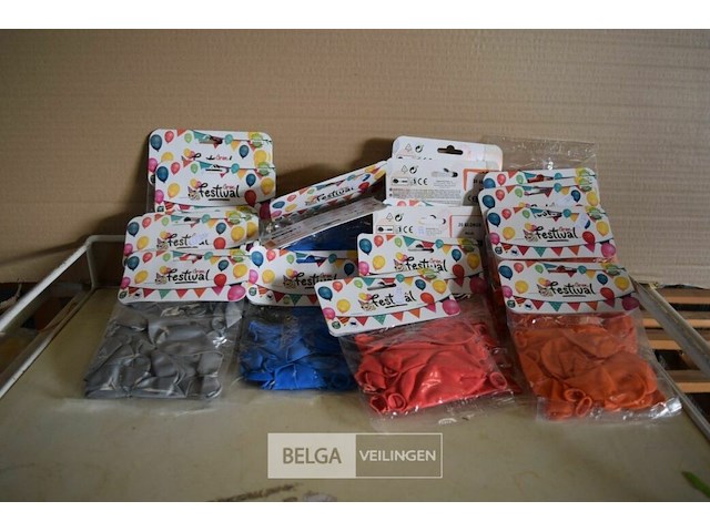 ±20 pakjes div. kleuren ballonnen - afbeelding 1 van  1