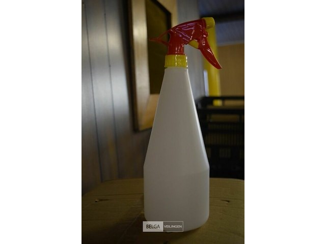 ±20 plantensproeiers - afbeelding 1 van  2