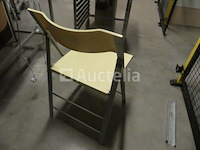 20 plastic stoelen - afbeelding 5 van  6