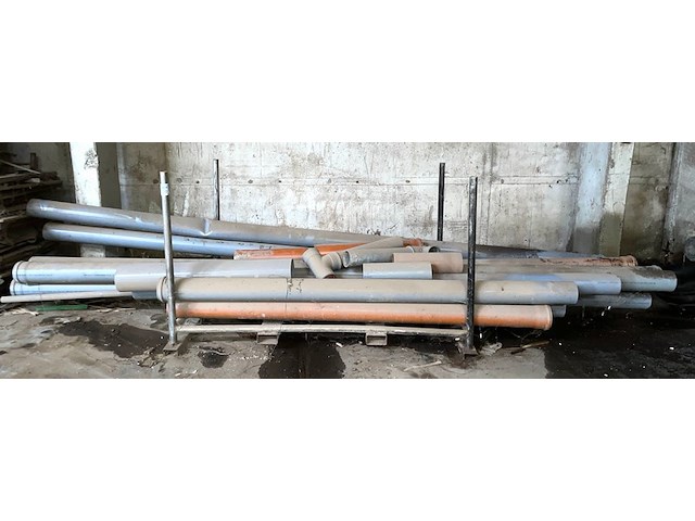 20 pvc buizen - afbeelding 1 van  4